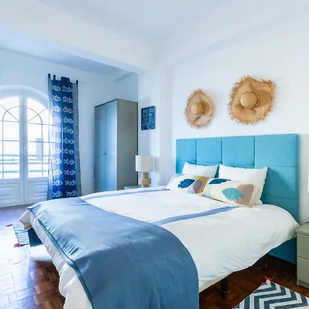 Santa Blue T2 - Santa Cruz Center Apartmán Silveira (Lisbon)