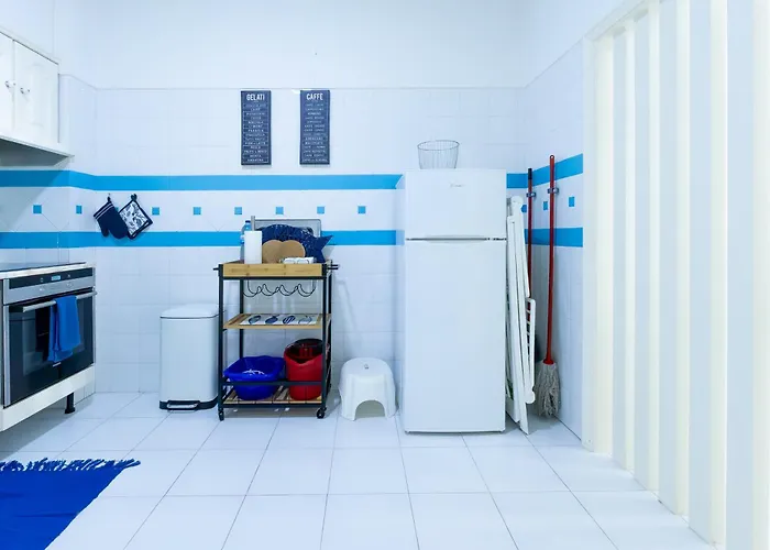 Apartment Santa Blue T2 - Santa Cruz Center Silveira (Lisbon)